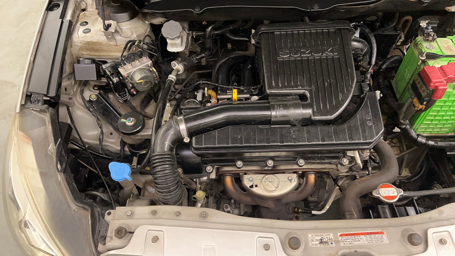 Used 2015 Maruti Suzuki Ciaz VXi+ Petrol Manual engine ENGINE RIGHT SIDE VIEW