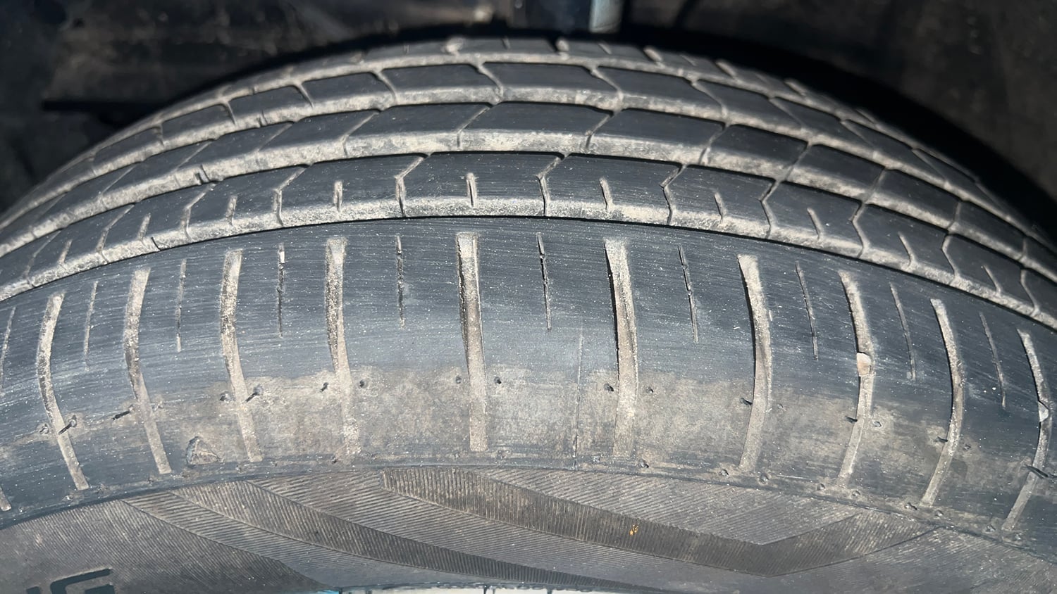 Used 2025 Maruti Suzuki Baleno Sigma MT Petrol Manual tyres LEFT FRONT TYRE TREAD VIEW