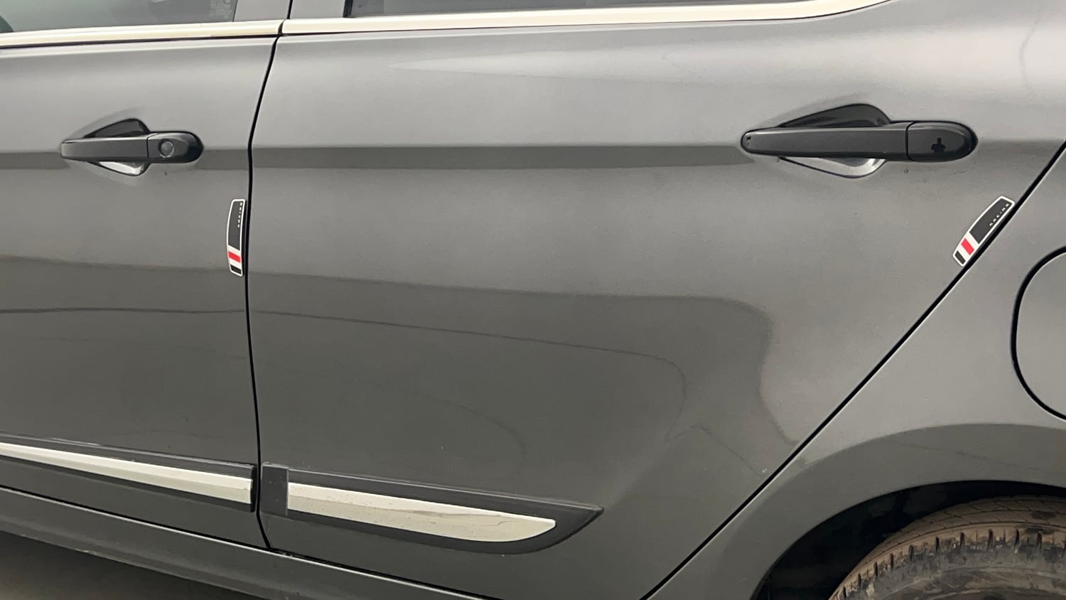 Used 2025 Tata Tiago XM Petrol Manual dents MINOR SCRATCH