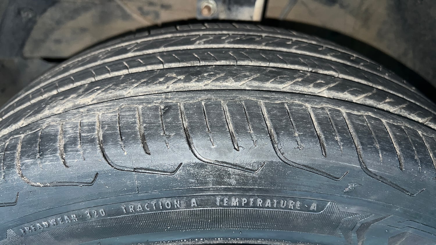 Used 2023 Maruti Suzuki Fronx Delta Plus 1.2L MT Petrol Manual tyres LEFT FRONT TYRE TREAD VIEW