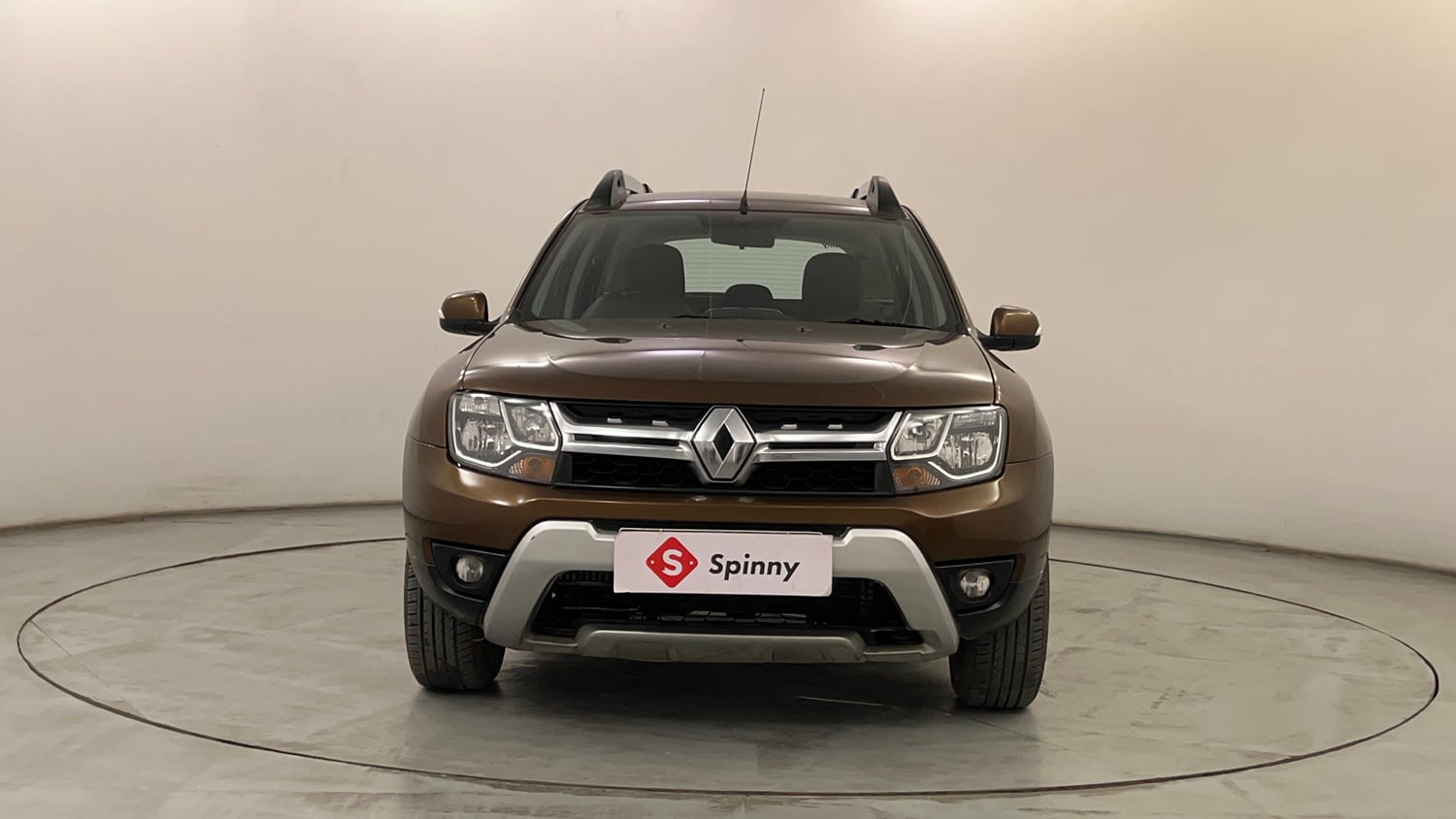 Used 2016 Renault Duster 85 PS RXZ 4X2 MT Diesel Manual exterior FRONT VIEW