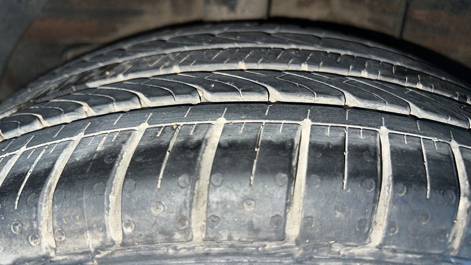 Used 2016 Hyundai i20 Active 1.2 S Petrol Manual tyres RIGHT REAR TYRE TREAD VIEW