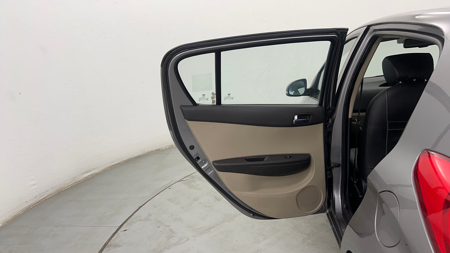 Used 2013 Hyundai i20 Sportz 1.2 Petrol Manual interior LEFT REAR DOOR OPEN VIEW