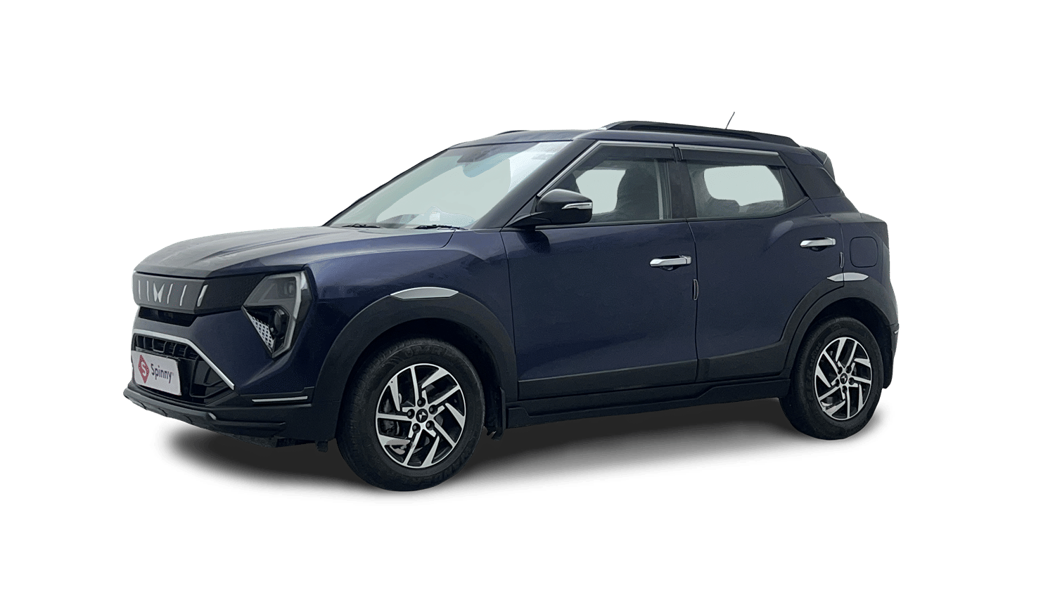 Used 2025 Mahindra XUV 3XO AX5 1.2 Petrol Petrol Manual Image