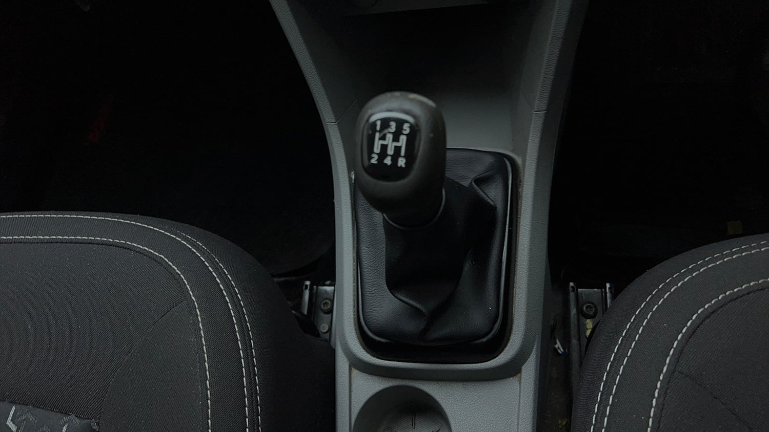 Used 2020 Tata Tiago XZ Plus Petrol Manual interior GEAR  KNOB VIEW