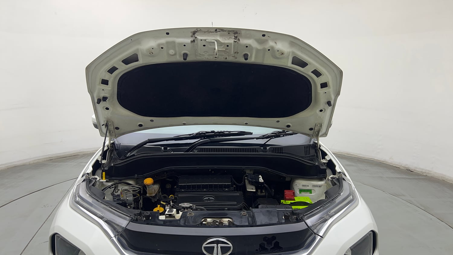 Used 2022 Tata Punch Accomplished Dazzle Pack MT Petrol Manual engine ENGINE & BONNET OPEN FRONT VIEW