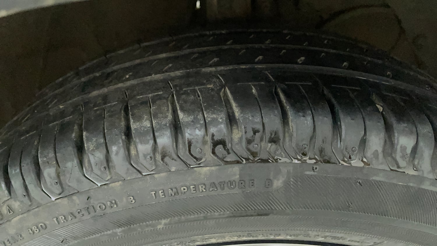Used 2024 Maruti Suzuki Swift ZXi Plus Dual Tone AMT Petrol Automatic tyres RIGHT FRONT TYRE TREAD VIEW
