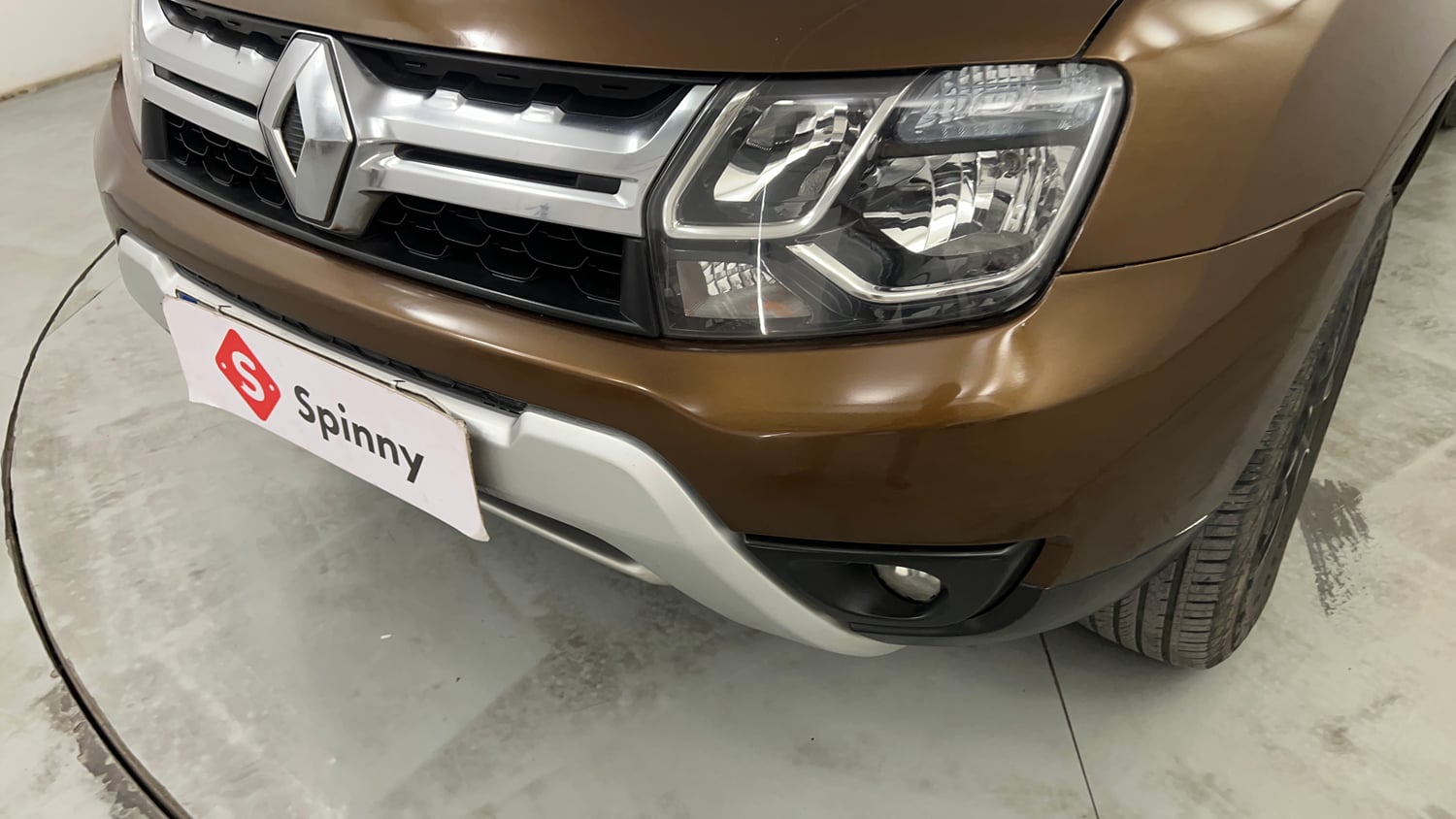 Used 2016 Renault Duster 85 PS RXZ 4X2 MT Diesel Manual dents MINOR SCRATCH