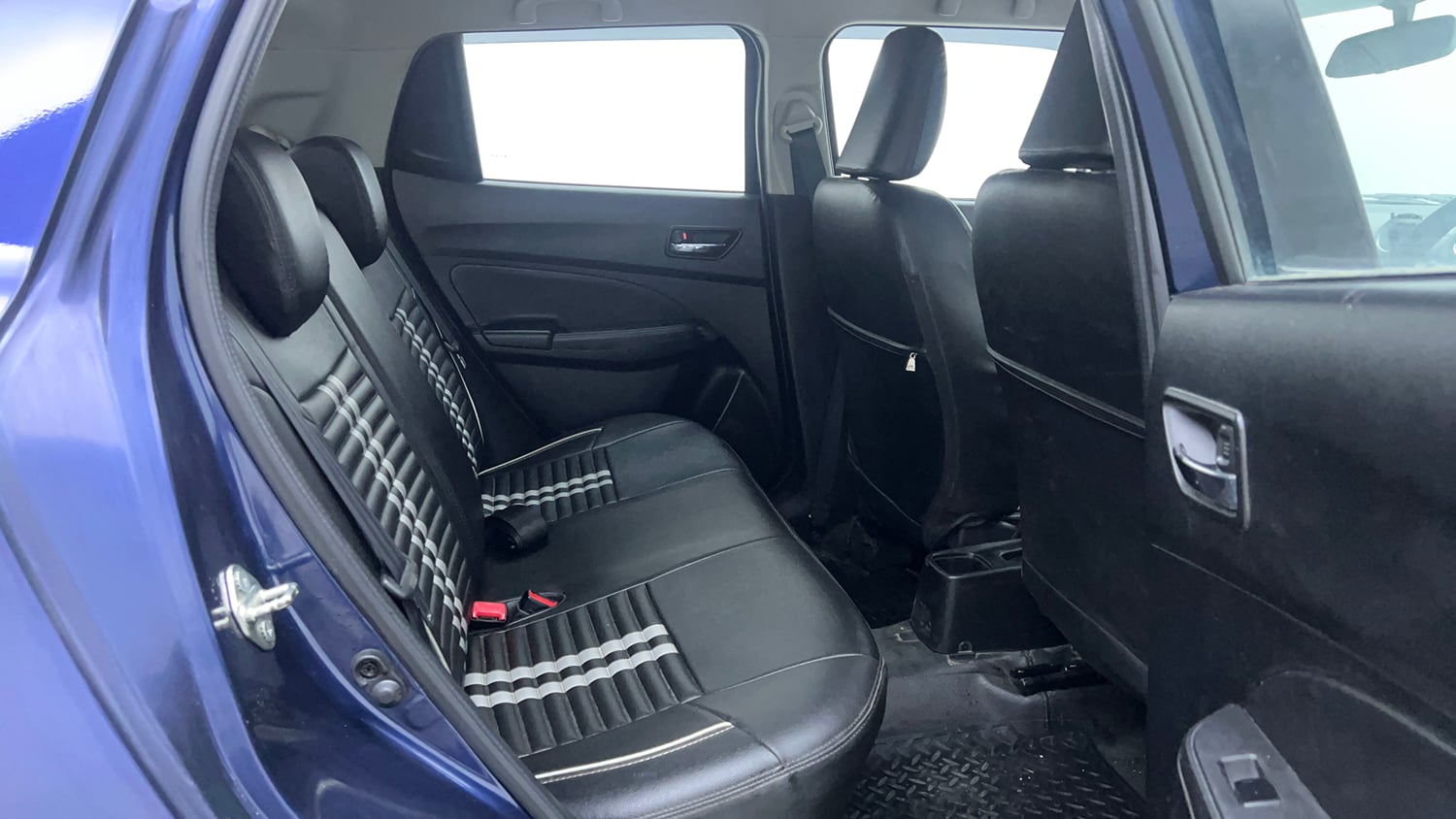 Used 2019 Maruti Suzuki Swift ZXi Plus AMT Petrol Automatic interior RIGHT SIDE REAR DOOR CABIN VIEW