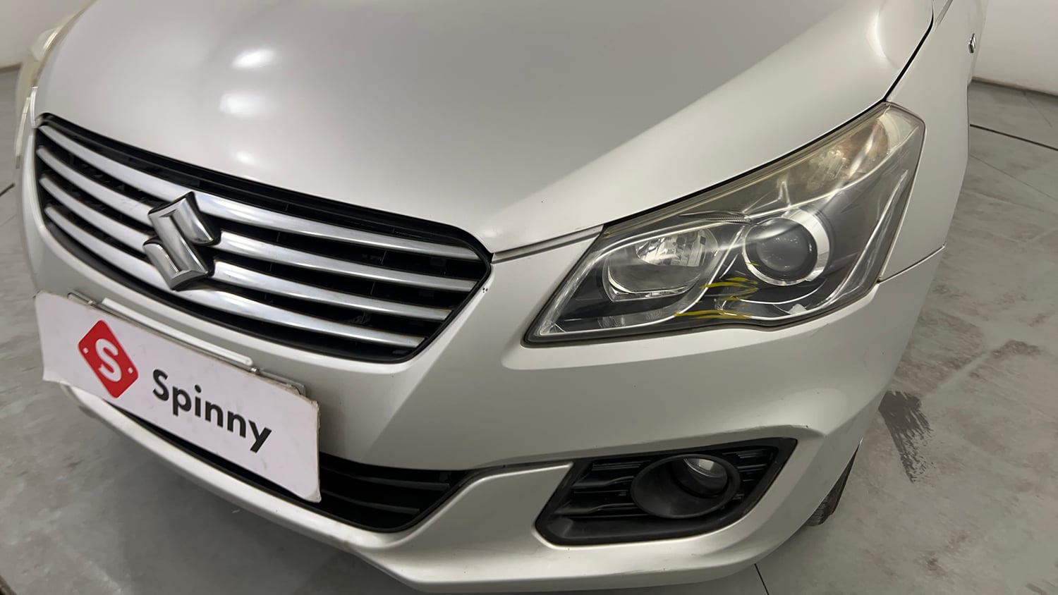Used 2015 Maruti Suzuki Ciaz VXi+ Petrol Manual dents MINOR SCRATCH