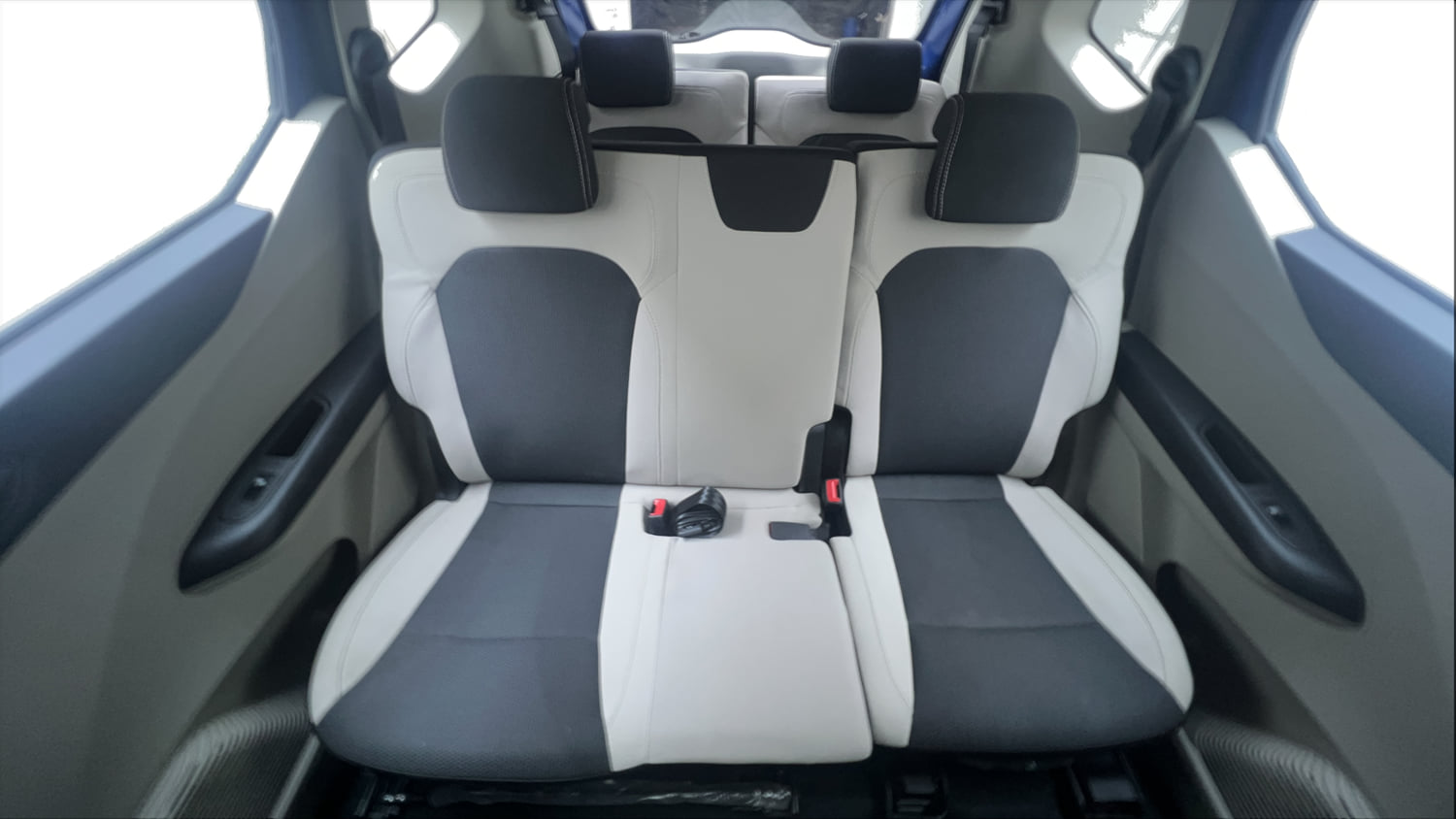 Used 2021 Renault Triber RXT Petrol Manual interior REAR SEAT CONDITION VIEW