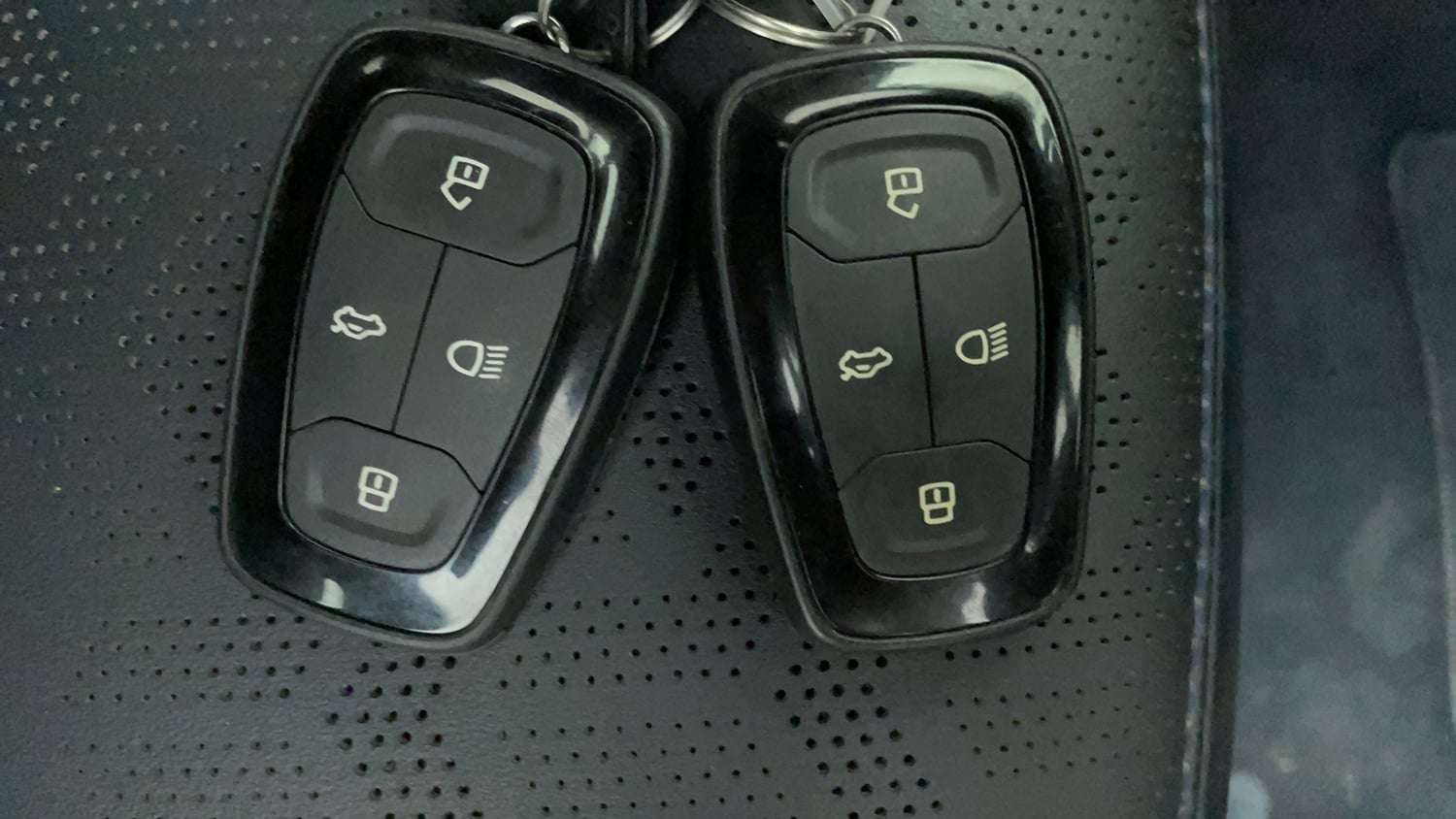 Used 2022 Tata Altroz XZ Plus Petrol Dark Edition Petrol Manual extra CAR KEY VIEW