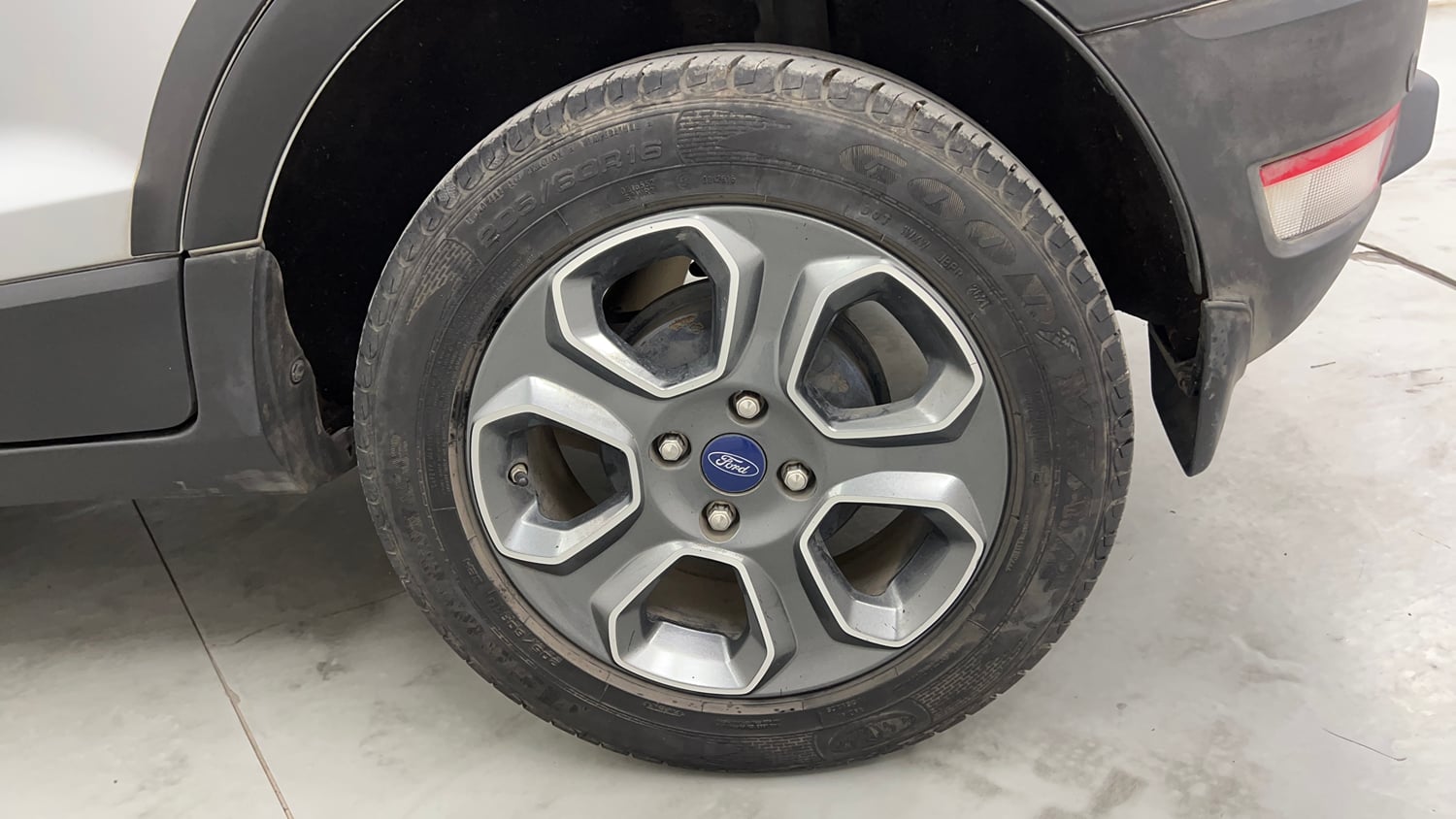 Used 2021 Ford EcoSport Titanium Plus 1.5L Ti-VCT AT Petrol Automatic tyres LEFT REAR TYRE RIM VIEW