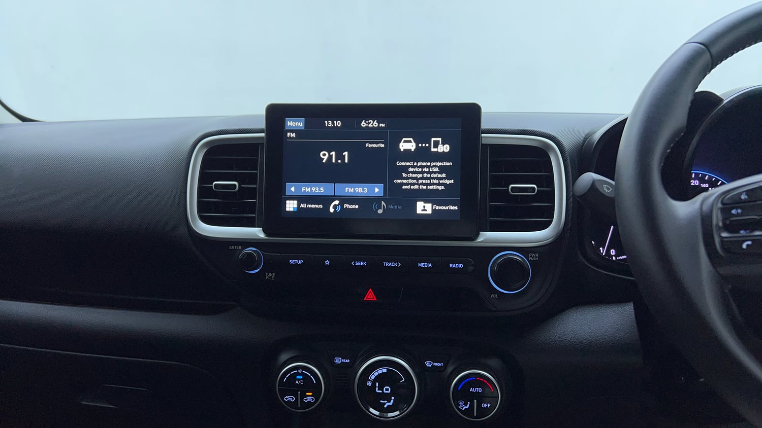 Used 2019 hyundai Venue SX 1.0 Turbo Petrol Petrol Manual top_features Touch screen infotainment system