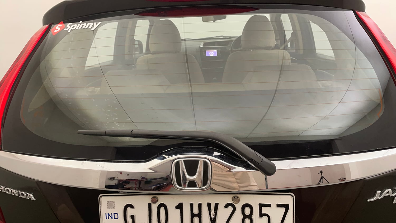 Used 2018 Honda Jazz V Petrol Petrol Manual top_features Rear wiper