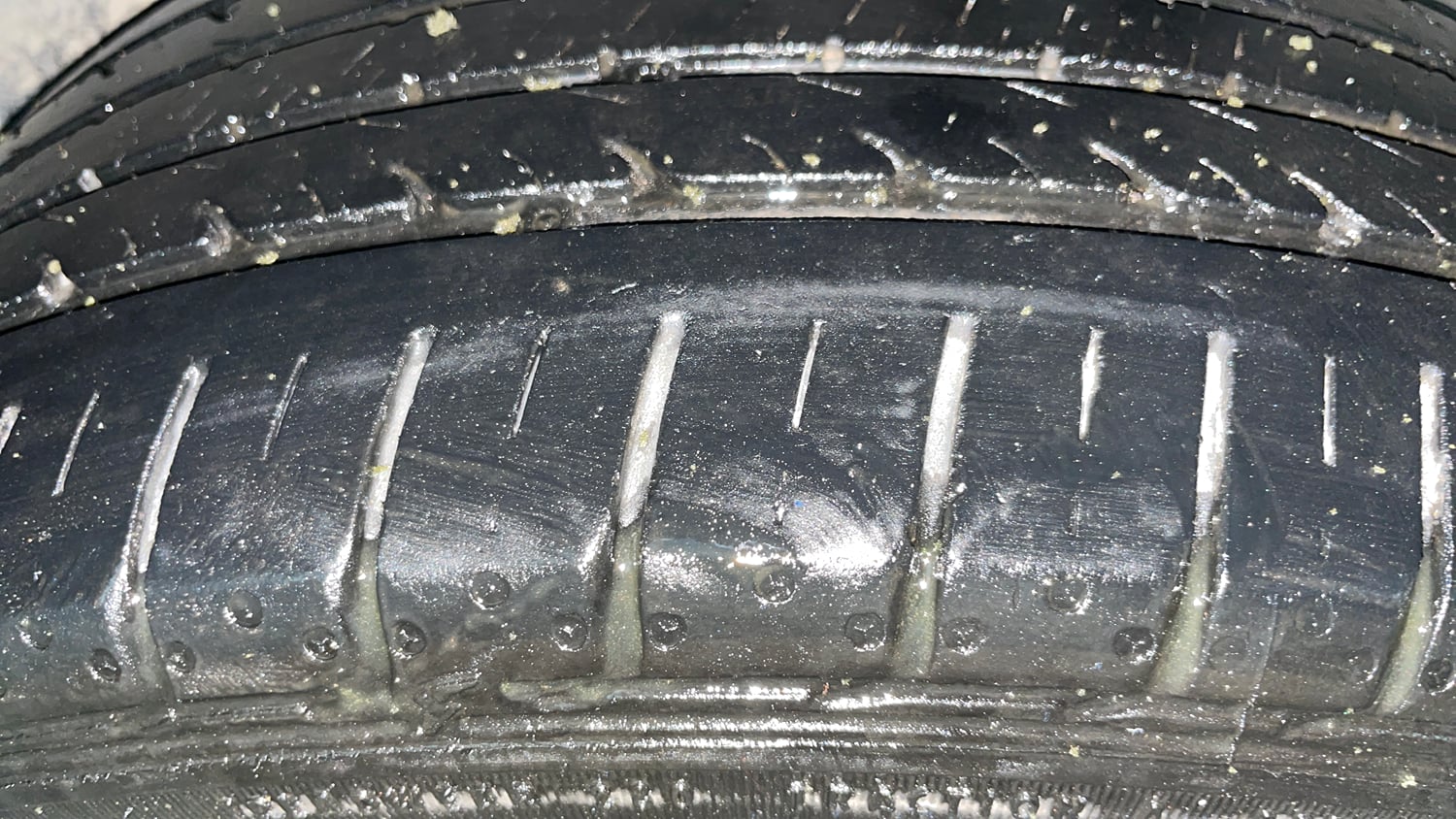 Used 2017 Maruti Suzuki Ciaz Alpha 1.4 MT Petrol Manual tyres LEFT REAR TYRE TREAD VIEW