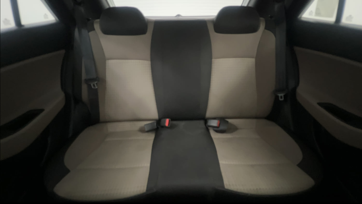 Used 2018 Hyundai Elite i20 Asta 1.2 Petrol Manual interior REAR SEAT CONDITION VIEW
