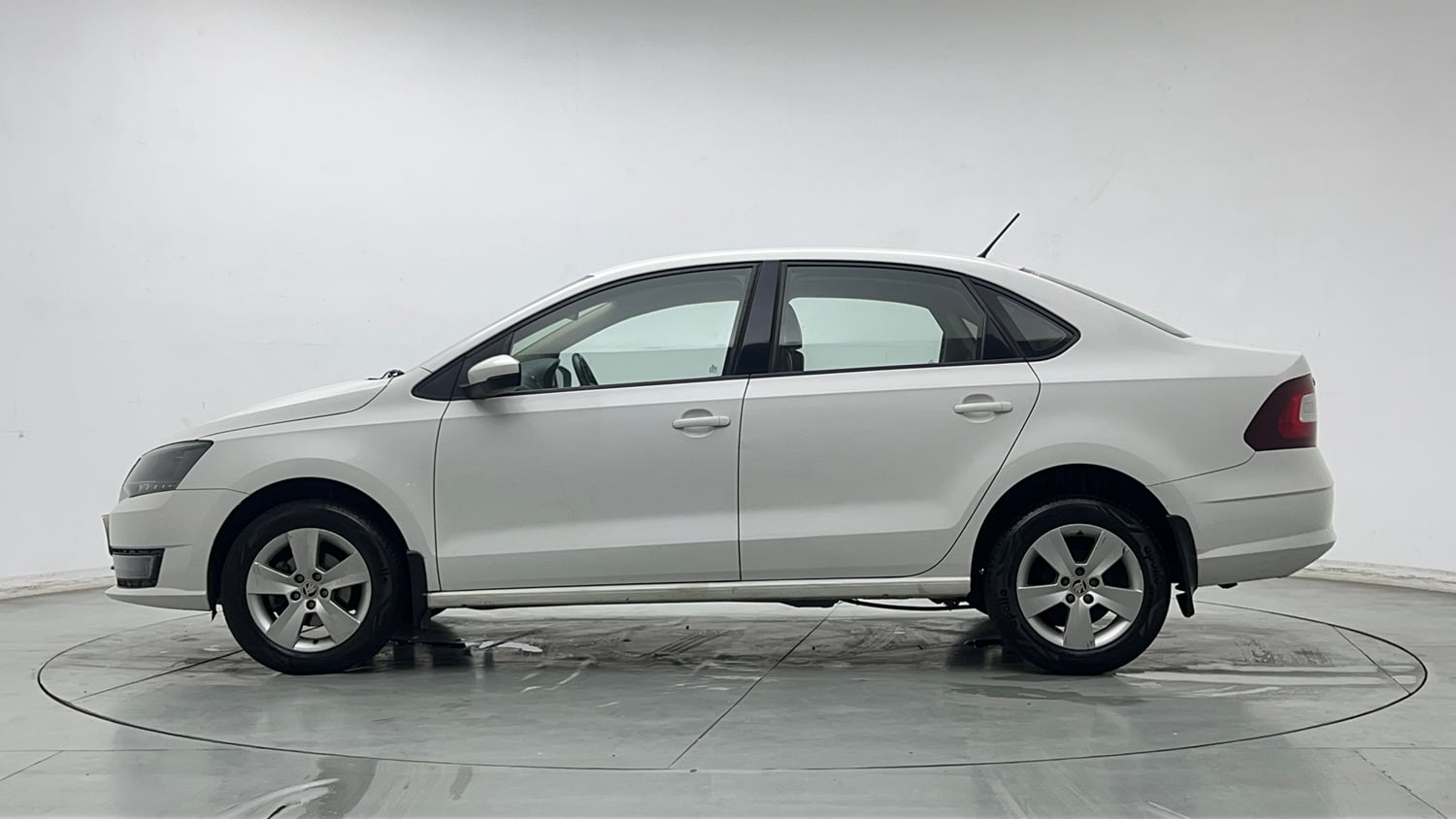 Used 2019 Skoda Rapid Ambition 1.6 MPI Petrol Manual exterior LEFT SIDE VIEW