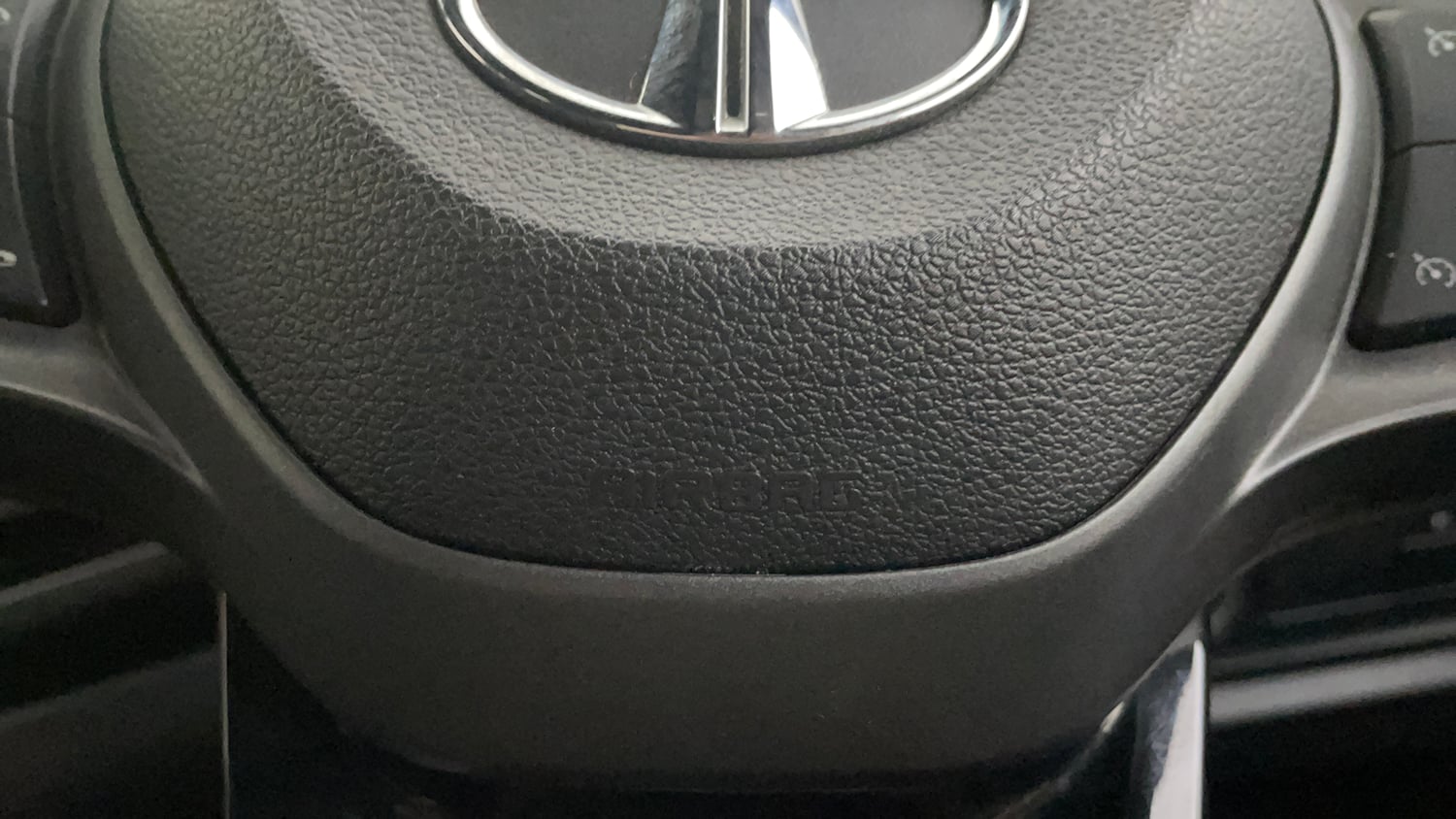 Used 2022 Tata Altroz XZ Plus Petrol Dark Edition Petrol Manual top_features Airbags