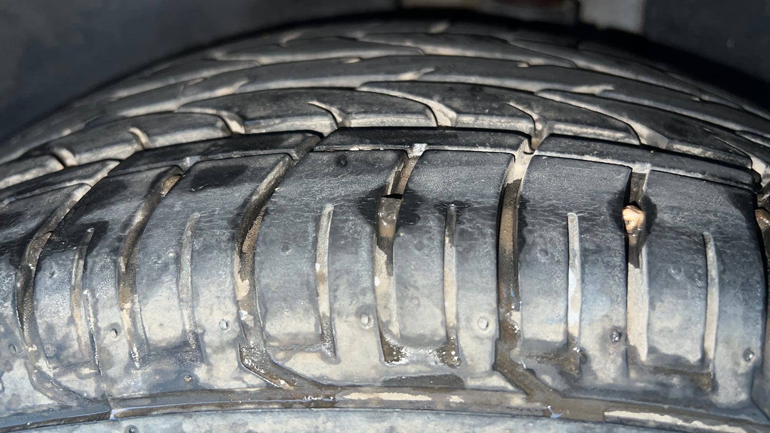 Used 2019 Hyundai Creta SX 1.6 AT Petrol Petrol Automatic tyres LEFT REAR TYRE TREAD VIEW
