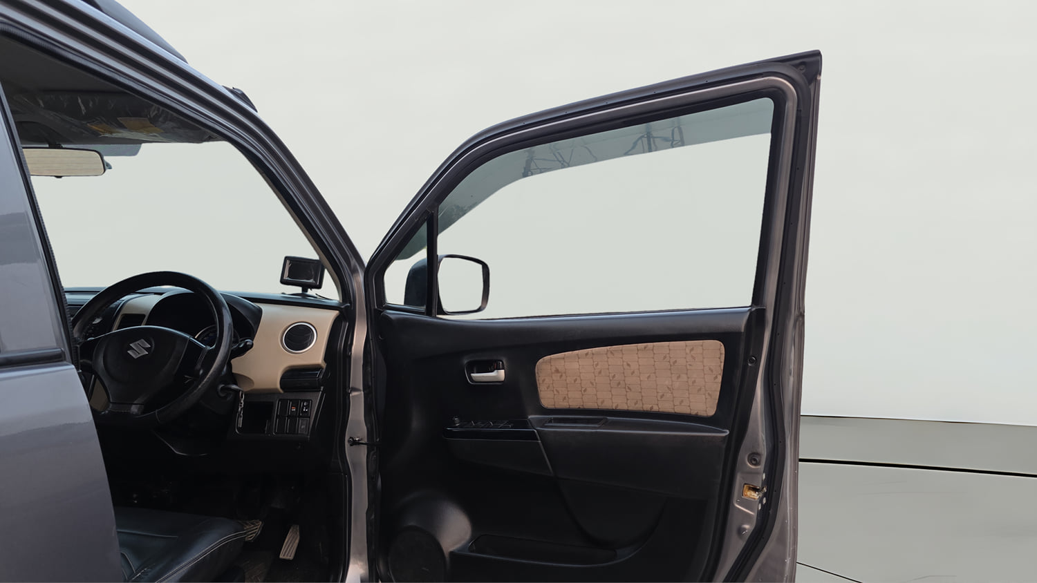 Used 2017 Maruti Suzuki Wagon R 1.0 VXI AMT Petrol Automatic interior RIGHT FRONT DOOR OPEN VIEW