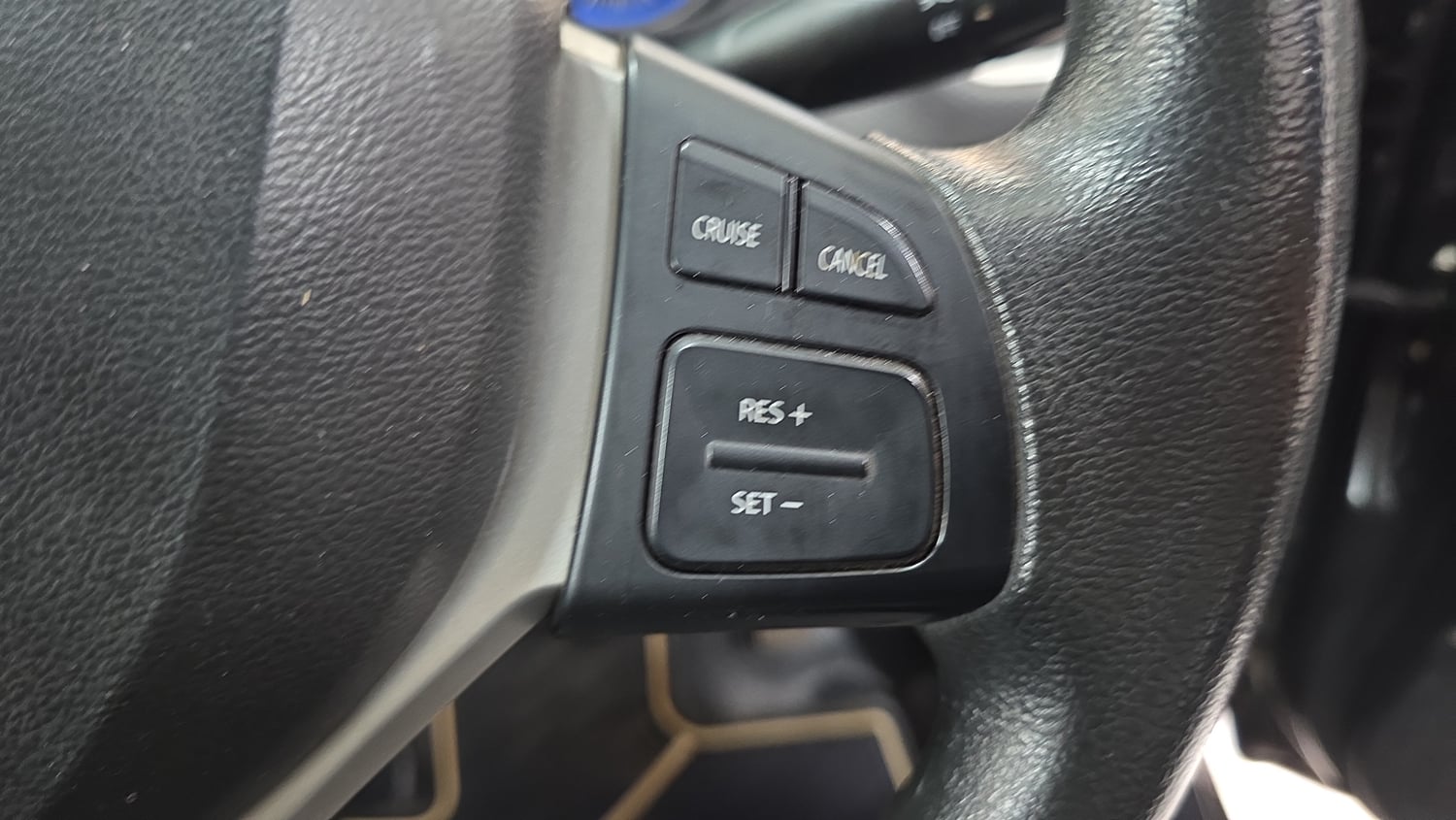 Used 2016 Maruti Suzuki S-Cross Zeta 1.3 Diesel Manual top_features Cruise control