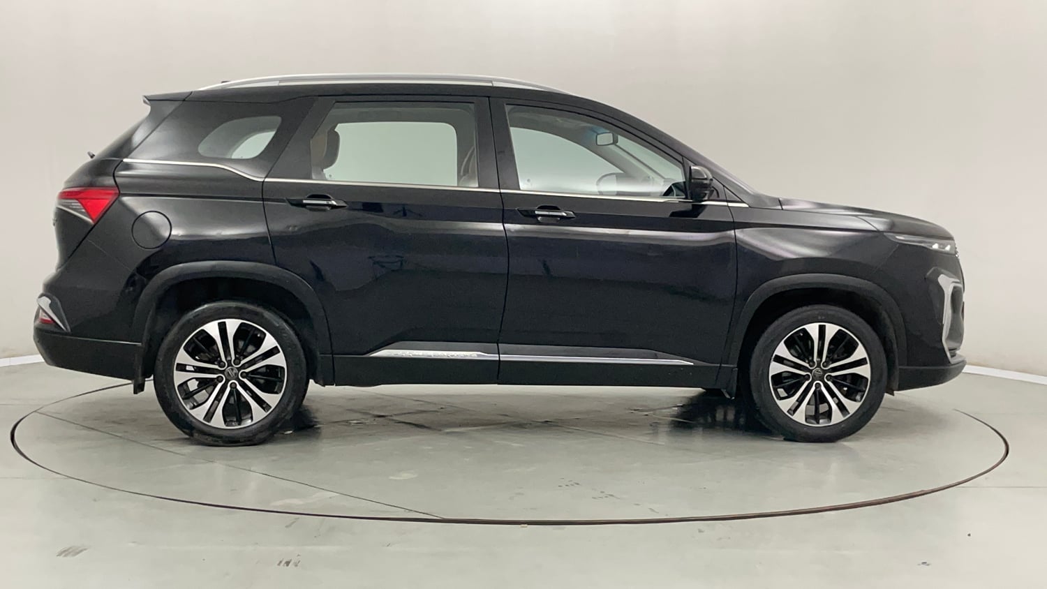 Used 2021 MG Motors Hector Plus Sharp 2.0 Diesel Turbo MT 6-STR Diesel Manual exterior RIGHT SIDE VIEW