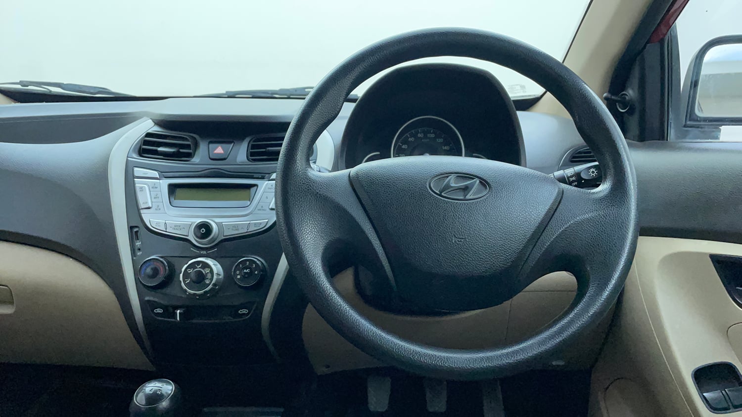 Used 2016 Hyundai Eon Magna + Petrol Manual interior STEERING VIEW