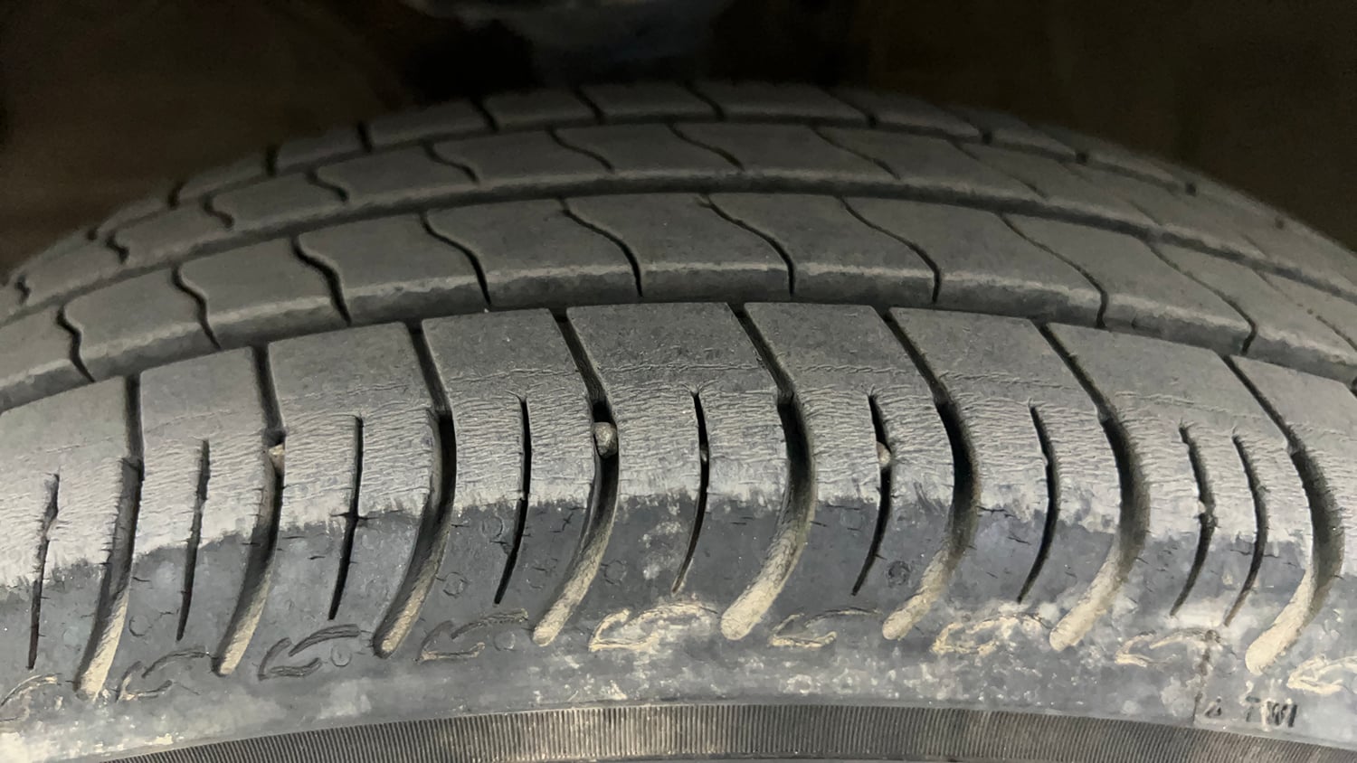 Used 2024 Maruti Suzuki S-Presso Vxi Plus Petrol Manual tyres LEFT FRONT TYRE TREAD VIEW