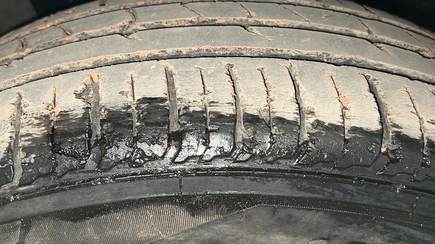 Used 2020 Renault Triber RXZ Petrol Manual tyres RIGHT FRONT TYRE TREAD VIEW
