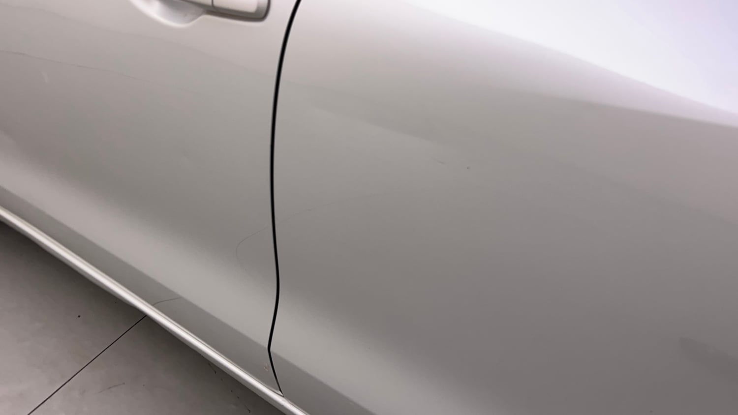 Used 2017 Maruti Suzuki Dzire VDi AMT Diesel Automatic dents MINOR DENT