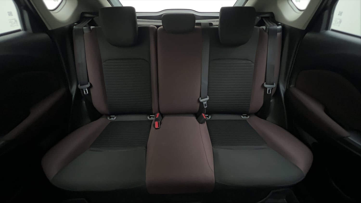 Used 2023 Maruti Suzuki Fronx Delta Plus 1.2L MT Petrol Manual interior REAR SEAT CONDITION VIEW