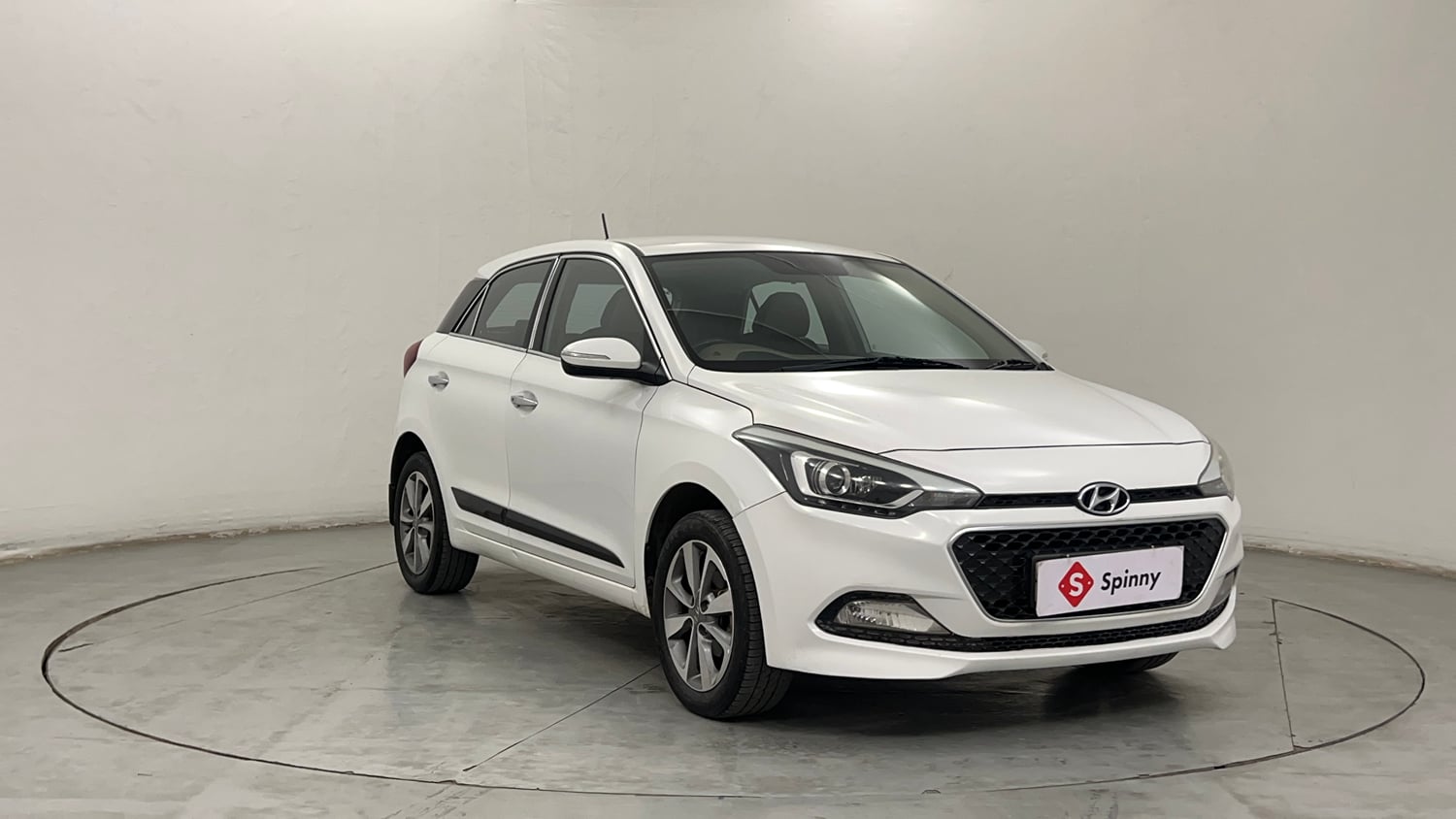 Used 2018 Hyundai Elite i20 Asta 1.2 (O) Petrol Manual exterior RIGHT FRONT CORNER VIEW