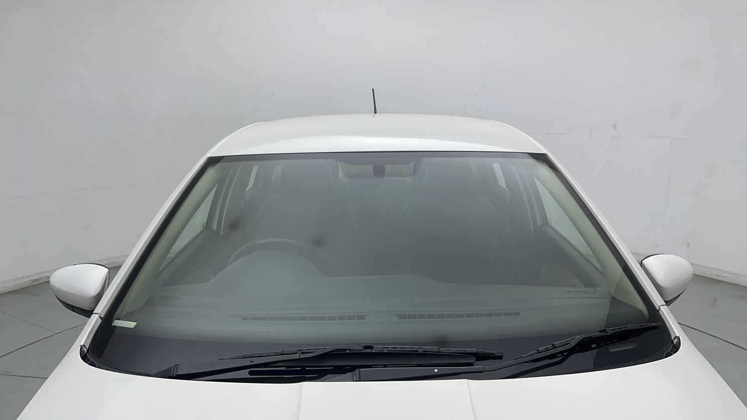 Used 2019 Skoda Rapid Ambition 1.6 MPI Petrol Manual exterior FRONT WINDSHIELD VIEW