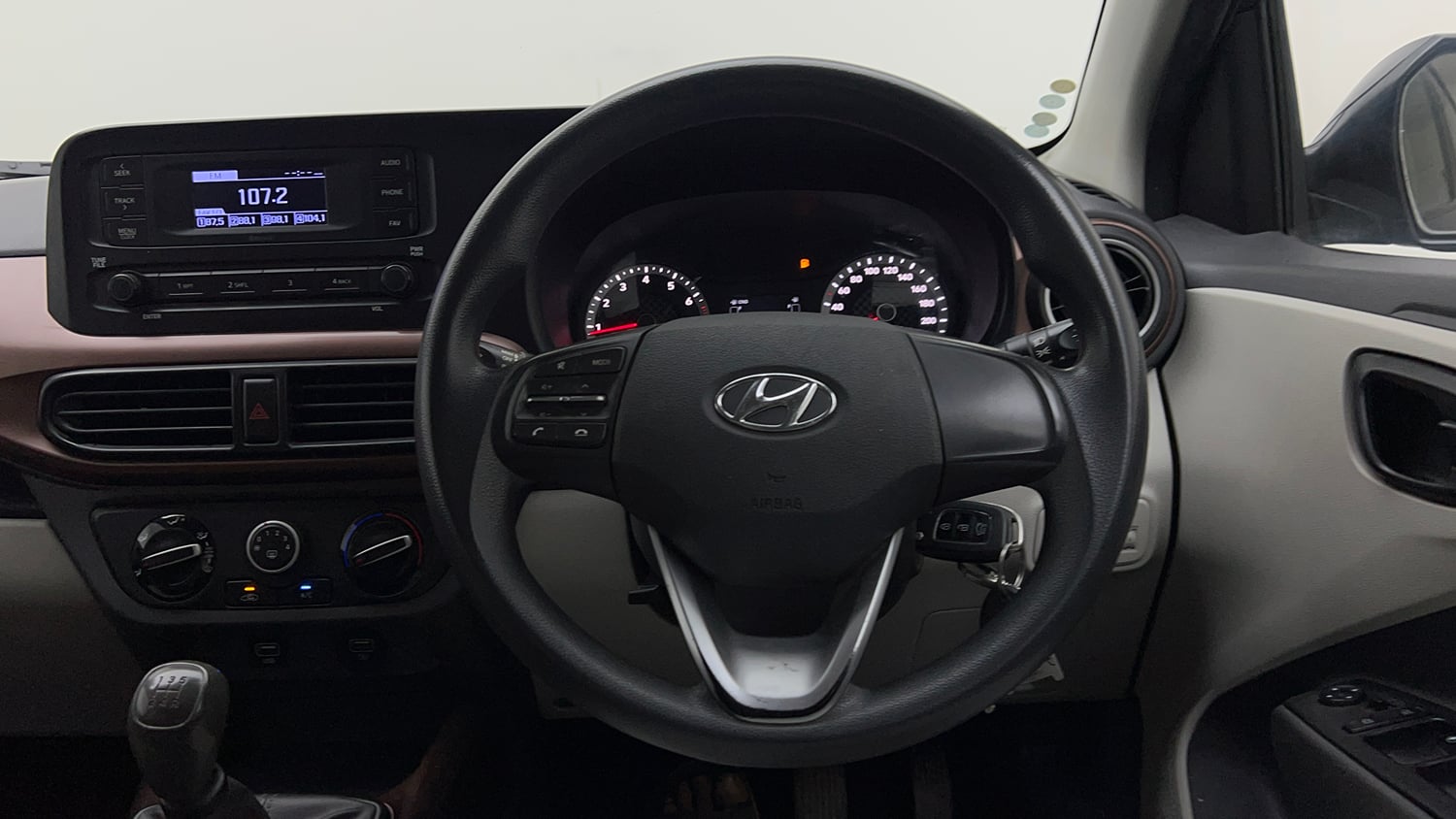Used 2021 Hyundai Aura S 1.2 CNG Cng Manual interior STEERING VIEW