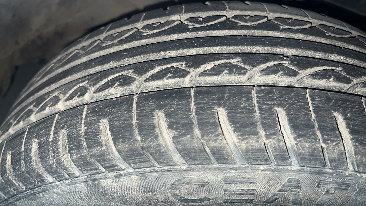 Used 2019 Honda Amaze 1.2 S CVT Petrol Petrol Automatic tyres RIGHT FRONT TYRE TREAD VIEW