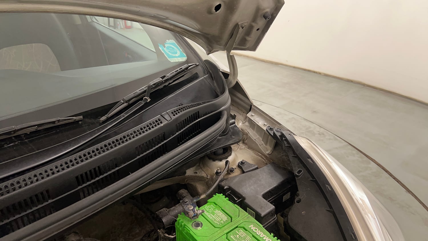 Used 2016 Hyundai Grand i10 Magna 1.2 Kappa VTVT Petrol Manual engine ENGINE LEFT SIDE HINGE & APRON VIEW