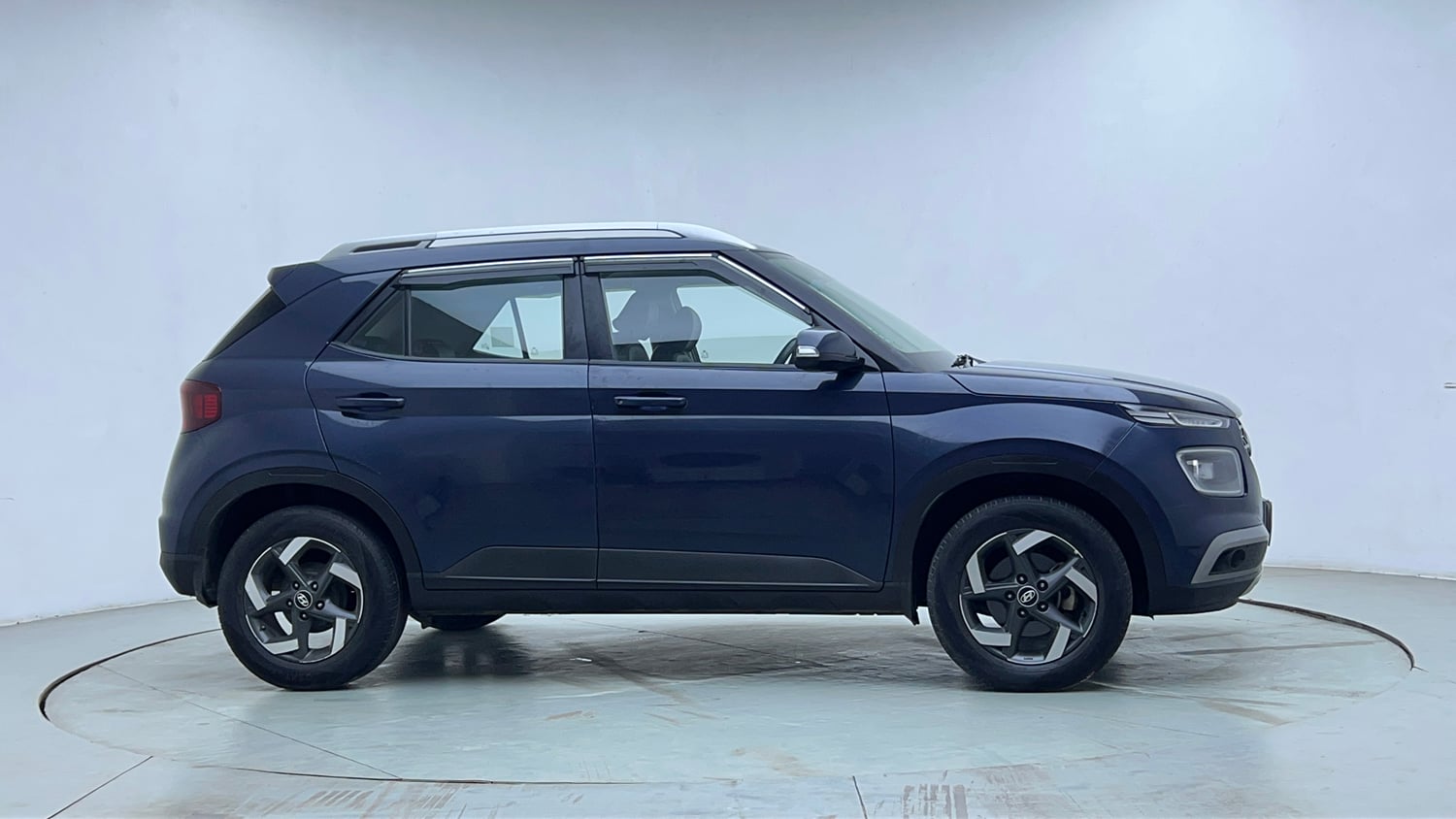 Used 2019 hyundai Venue SX 1.0 Turbo Petrol Petrol Manual exterior RIGHT SIDE VIEW