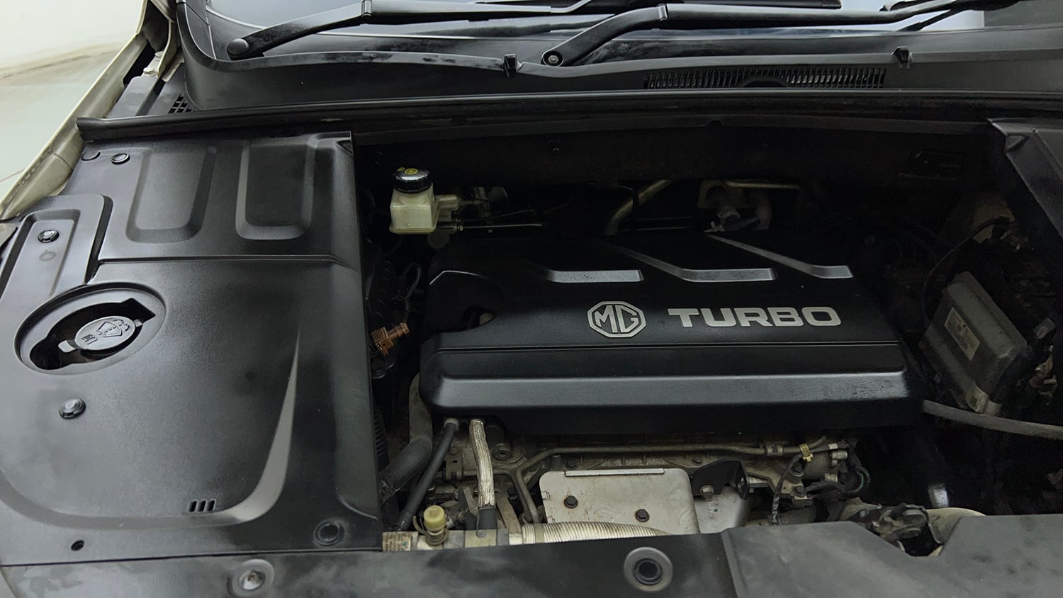 Used 2020 MG Motors Hector Sharp 1.5 DCT Petrol Petrol Automatic engine ENGINE RIGHT SIDE VIEW