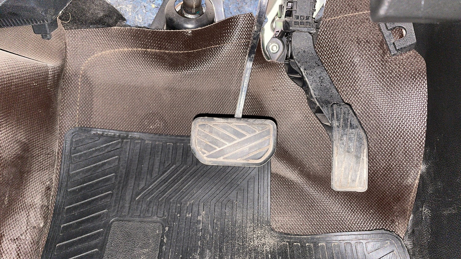 Used 2022 Maruti Suzuki S-Presso VXi (O) AMT Petrol Automatic interior PEDALS VIEW
