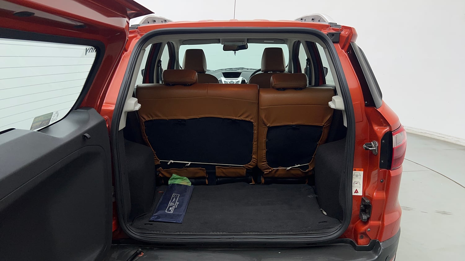 Used 2017 Ford EcoSport Titanium 1.5L Ti-VCT AT Petrol Automatic interior DICKY INSIDE VIEW