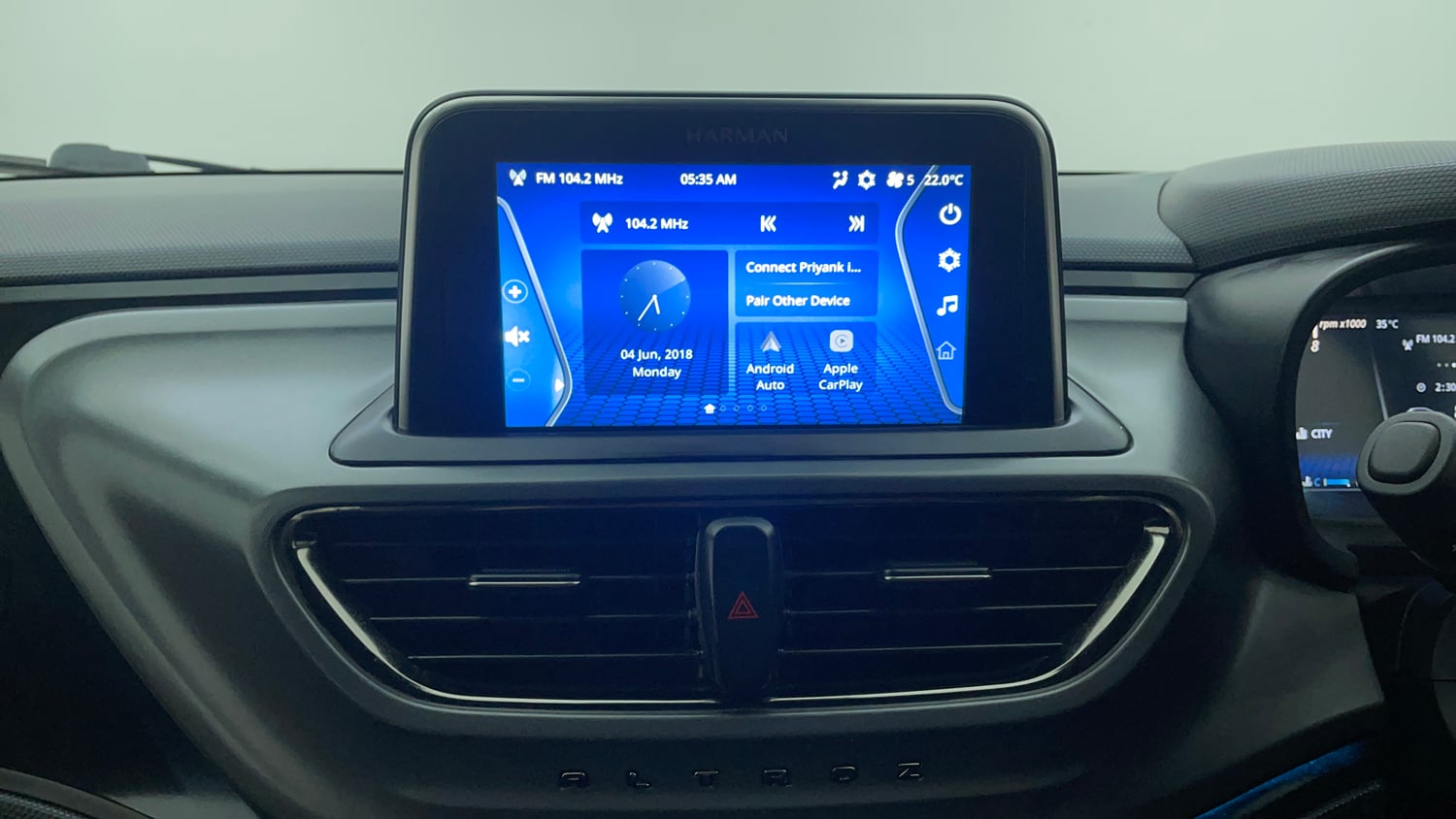 Used 2022 Tata Altroz XZ Plus Petrol Dark Edition Petrol Manual interior MUSIC SYSTEM & AC CONTROL VIEW