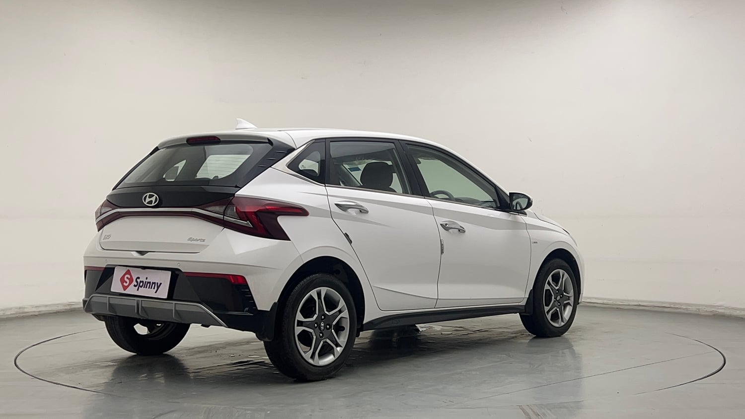 Used 2024 Hyundai i20 Sportz (O) 1.2 IVT Petrol Automatic exterior RIGHT REAR CORNER VIEW
