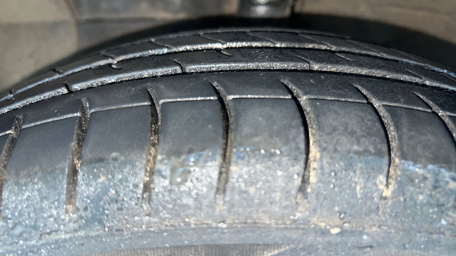 Used 2021 Hyundai Aura S 1.2 CNG Cng Manual tyres LEFT FRONT TYRE TREAD VIEW
