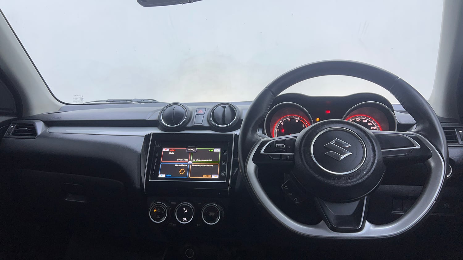 Used 2019 Maruti Suzuki Swift ZXi Plus AMT Petrol Automatic interior DASHBOARD VIEW