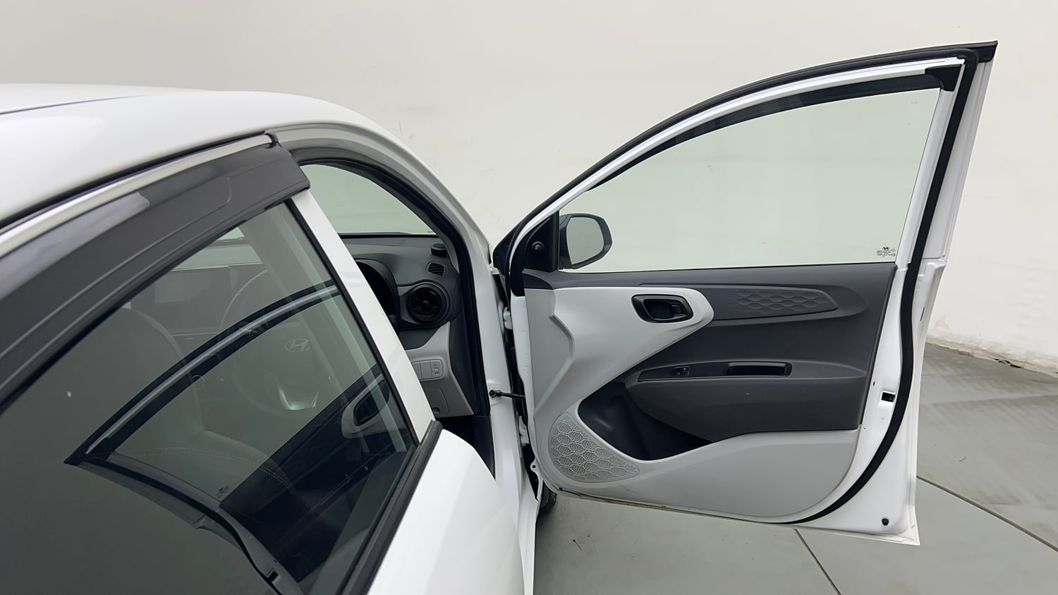 Used 2025 Hyundai Grand i10 Nios Era 1.2 Kappa Petrol Manual interior RIGHT FRONT DOOR OPEN VIEW