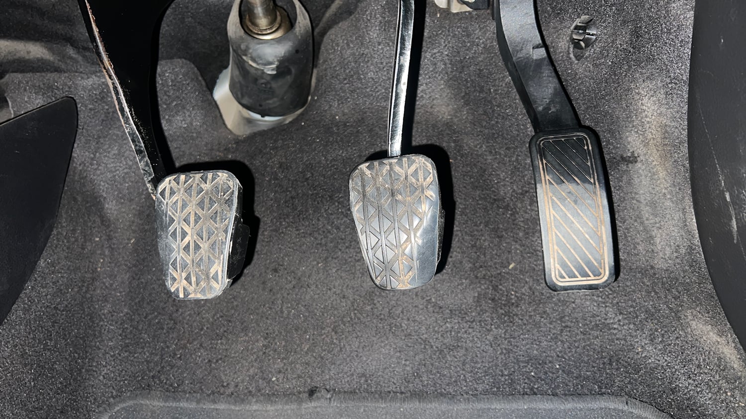 Used 2017 Ford Figo Titanium 1.2 Ti-VCT Petrol Manual interior PEDALS VIEW
