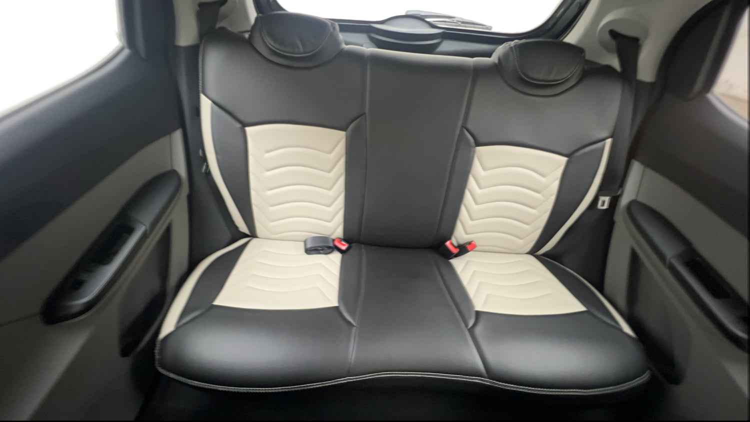 Used 2020 Tata Tiago XZA Plus Petrol Automatic interior REAR SEAT CONDITION VIEW