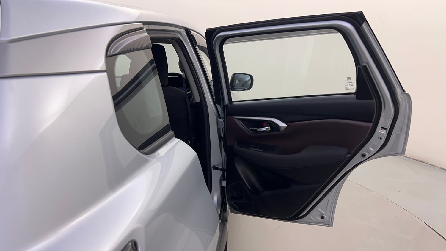 Used 2025 Maruti Suzuki Grand Vitara Delta Smart Hybrid Petrol Manual interior RIGHT REAR DOOR OPEN VIEW