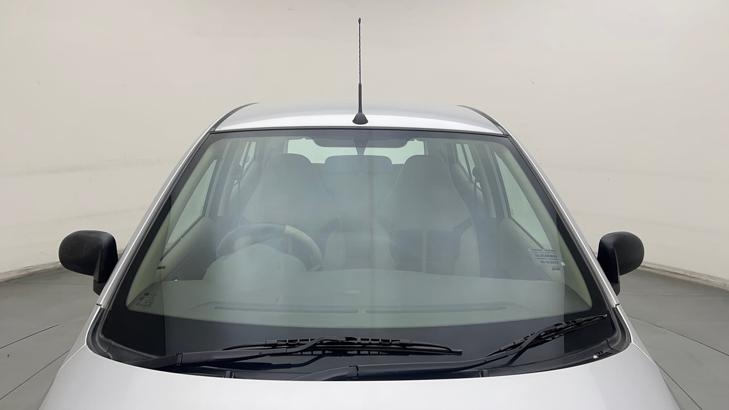 Used 2013 Hyundai i10 Magna 1.1 iRDE2 Petrol Manual exterior FRONT WINDSHIELD VIEW